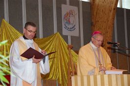 Le père Couhert Mgr Hippolyte Simon