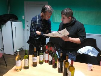 dégustation du Château HAUT MEYREAU par Stéphane